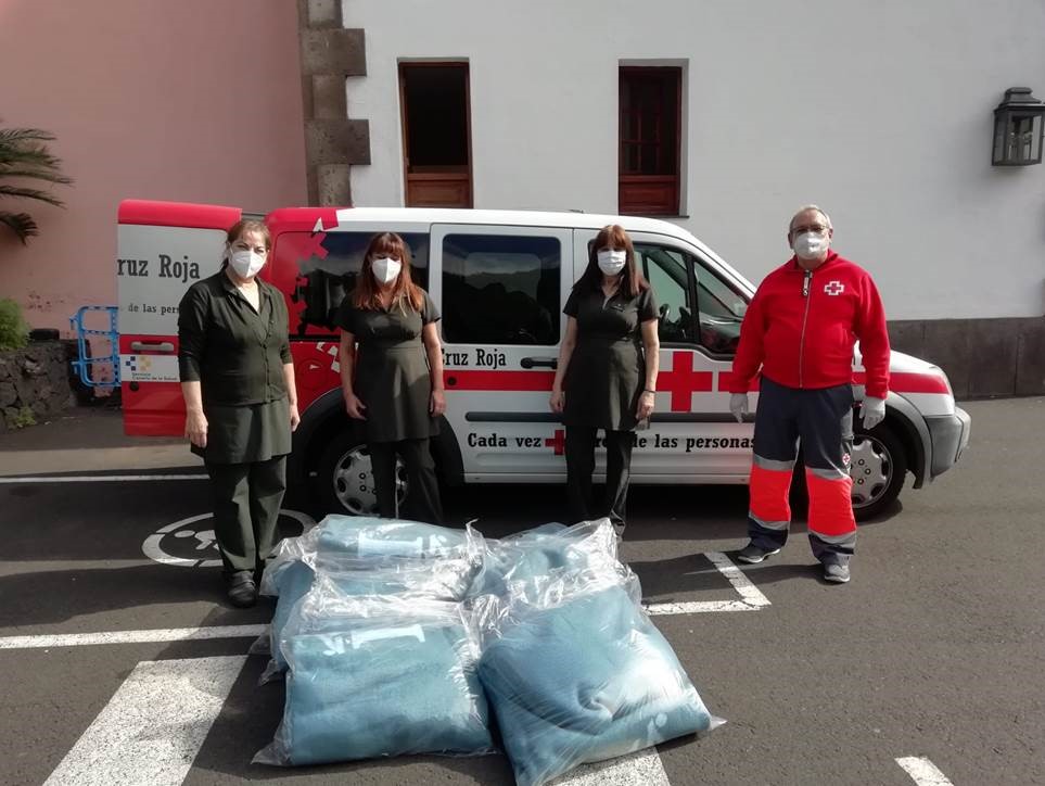 Paradores dona 11.300 mantas a Cruz Roja para personas en situación de vulnerabilidad y emergencia
