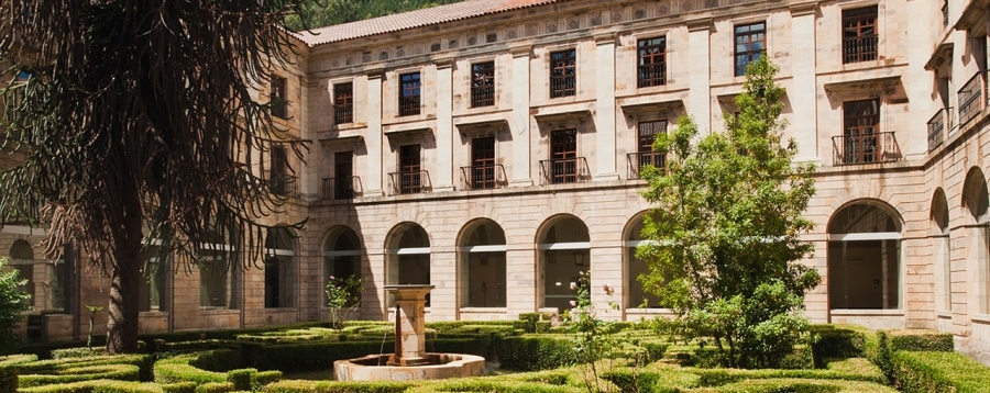 Biblioteca Parador de Corias
