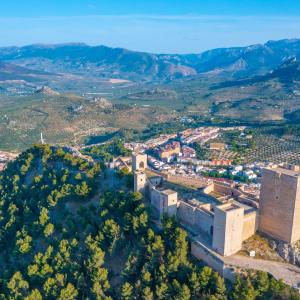 Vista aérea del Castillo y el Parador de Jaén al atardecer