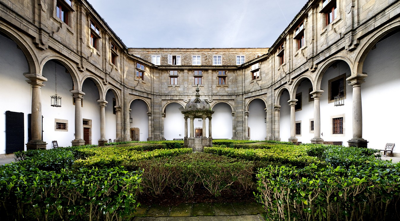 Parador de Santiago de Compostela claustro