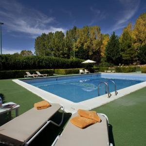Teruel_piscina1